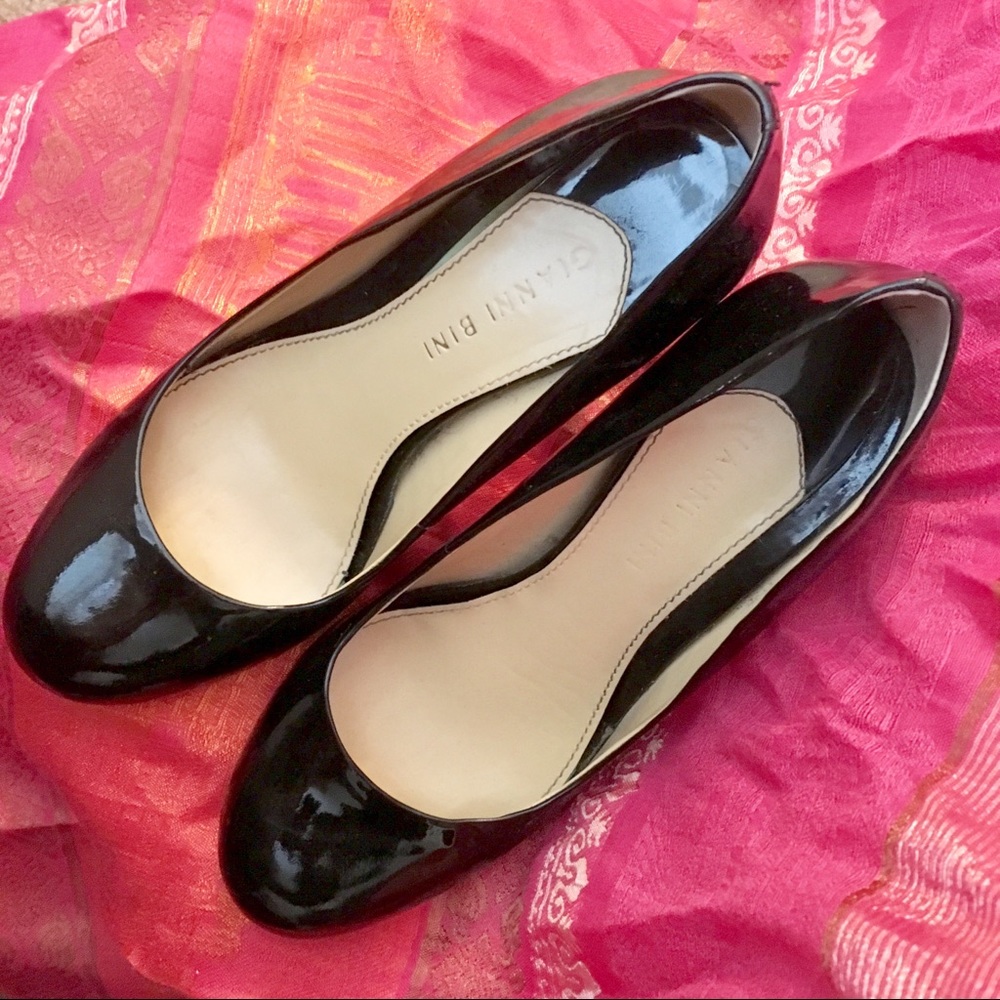 Giani Bini Classic Black Pumps Heels Leather Upper